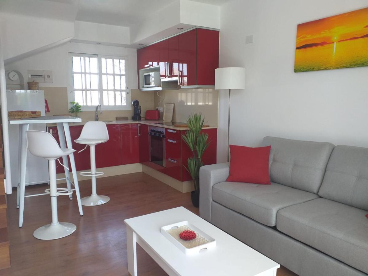 Apartment Duplex -The Sunny Hut - Swimming Pool - Free Wifi & Ac- Residence Las Marinas بويرتو ذيل كارمين المظهر الخارجي الصورة