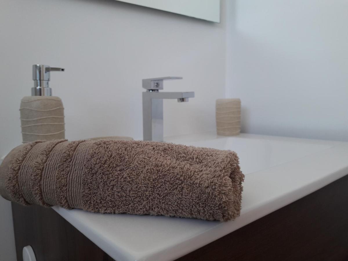 Apartment Duplex -The Sunny Hut - Swimming Pool - Free Wifi & Ac- Residence Las Marinas بويرتو ذيل كارمين المظهر الخارجي الصورة